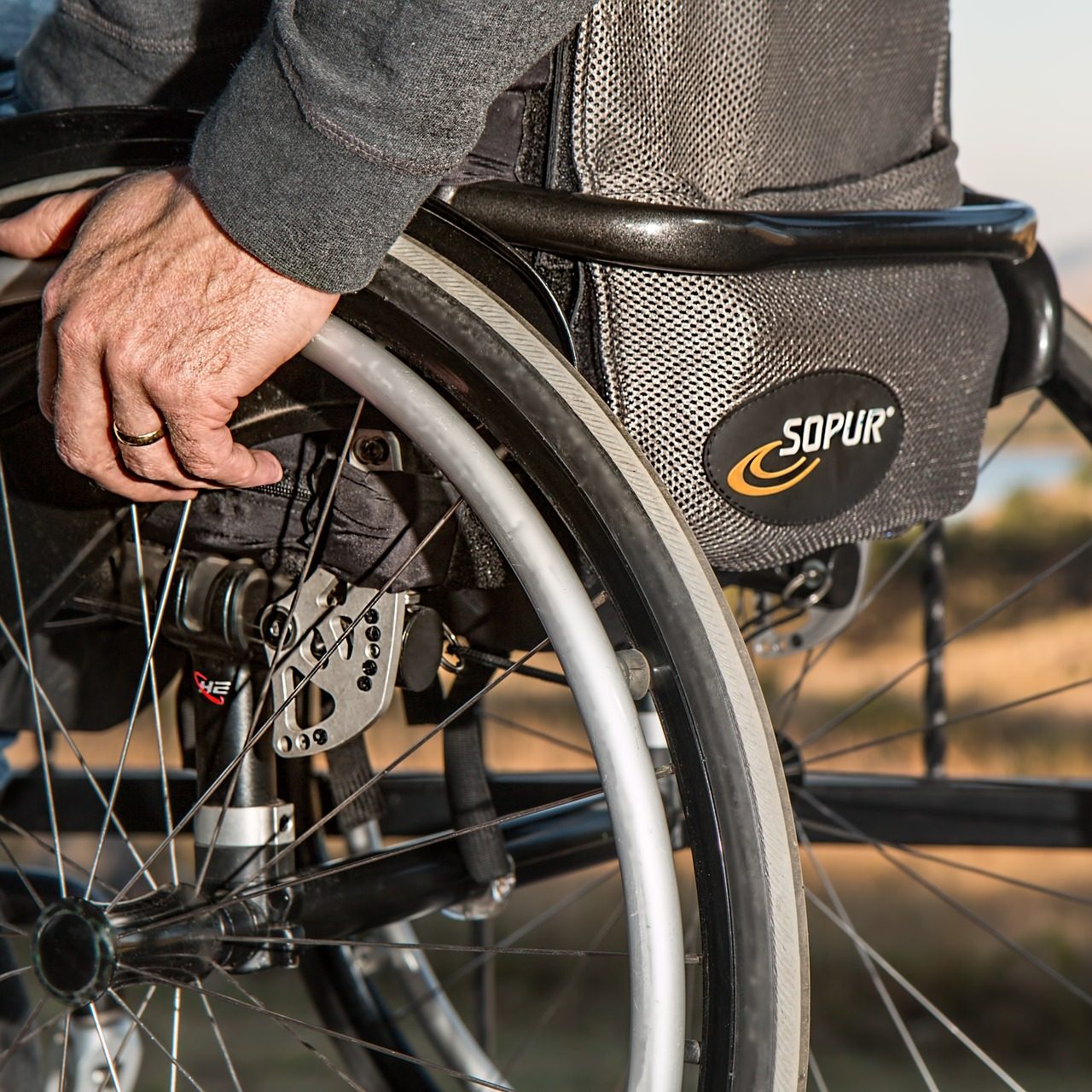 wheelchair-749985_1920 wheelchair-749985_1920